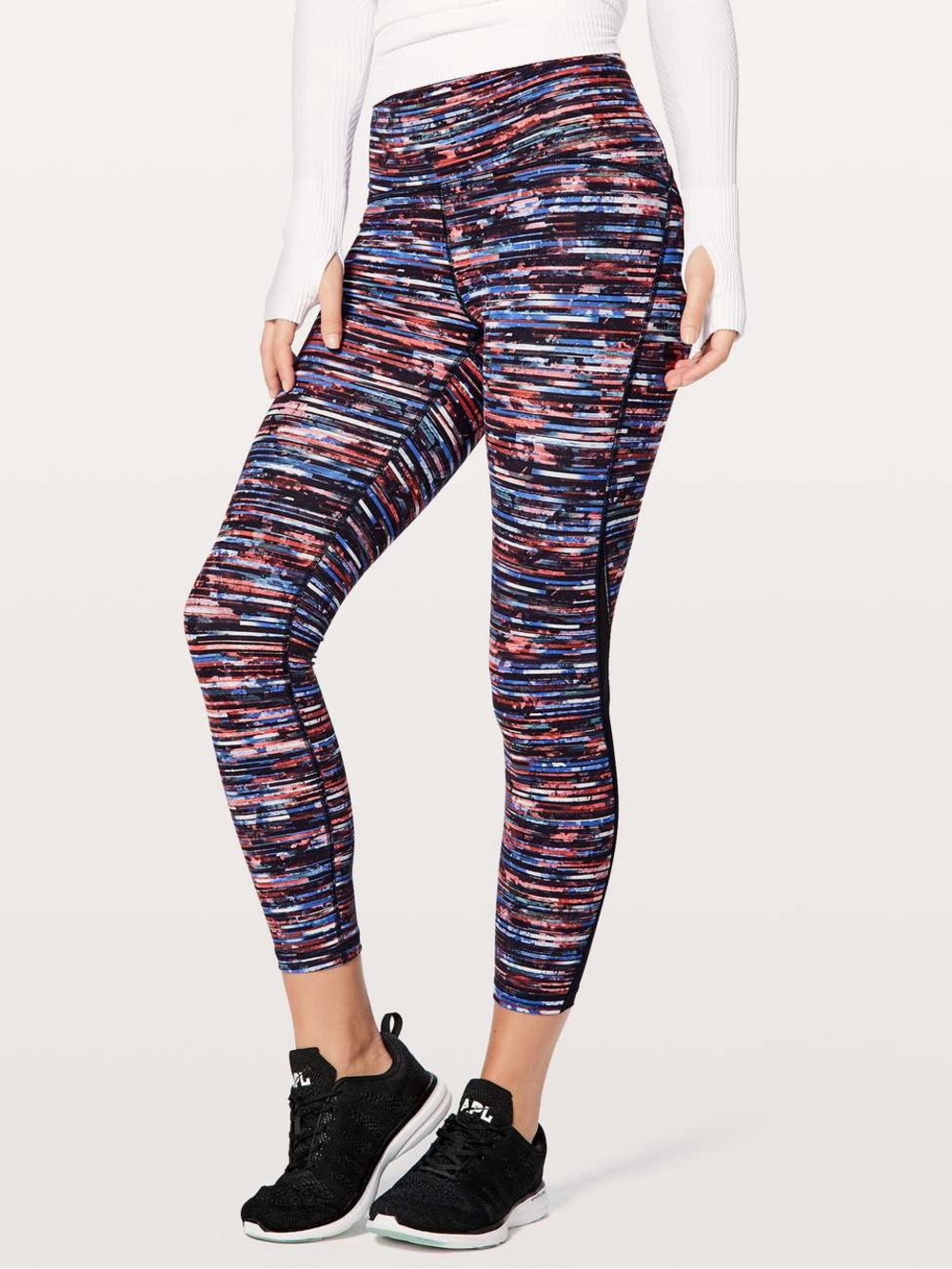 277. Lululemon Train Times 7/8 Pant 25"
Hinshu Alpine EUC size 6 legging mesh
